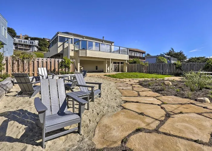 Remodeled Home W/ Spa & Deck: Walk To Dillon Beach