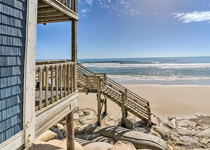 North Topsail Oceanfront Condo W/ Balcony!