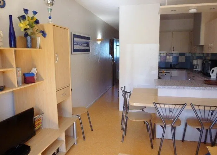 Appartement 6 Pers Avec Balcon, Acces Pistes, Parkings Et Casier A Skis