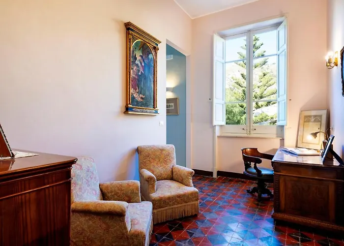 Villa Angelina - Charming Rooms & Apartments