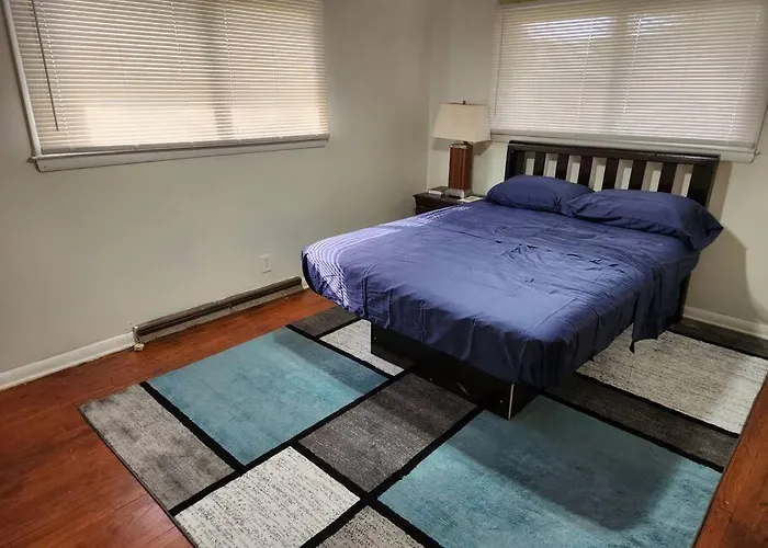 Spacious 4-Bedroom Home In Quiet Neighborhood