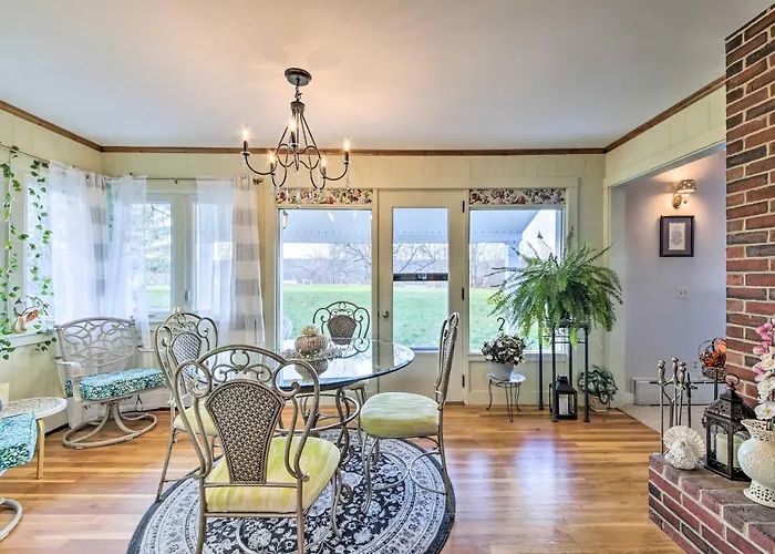Peaceful Maine Home W/ Patio: Ocean Inlet Getaway!