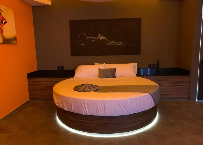 Roxy Motel