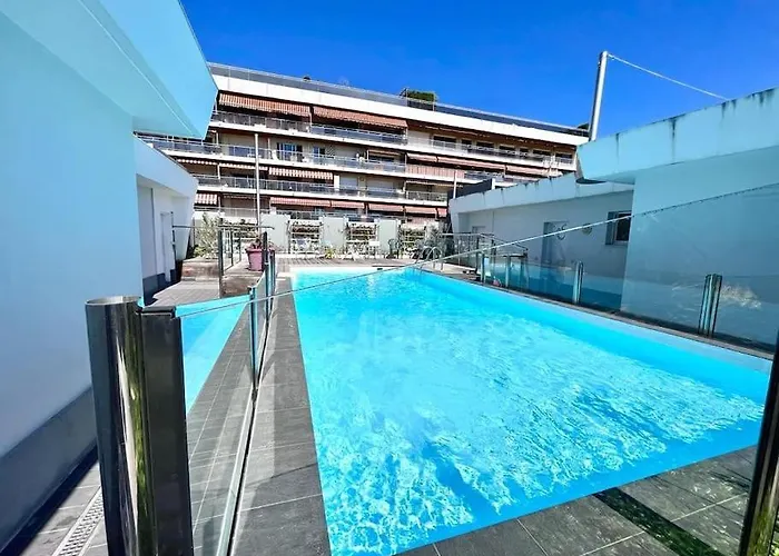 Parking + Piscine, Tout Confort, Proche Aeroport & Mer