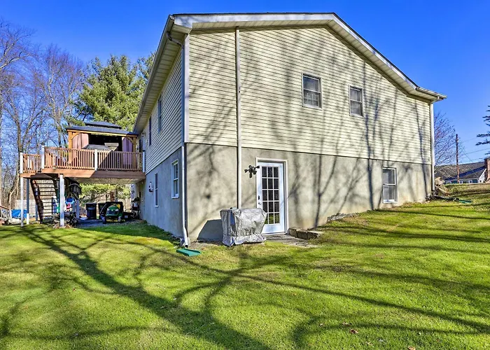 New Paltz Apt - 11 Mi To Poughkeepsie!