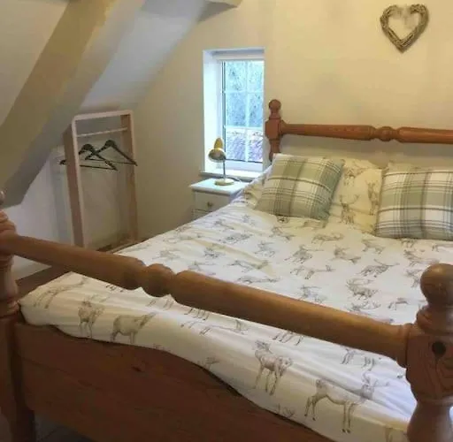Grove Farm Old Granary, 1St Floor Loft Apartment, Includes Continental Breakfast
