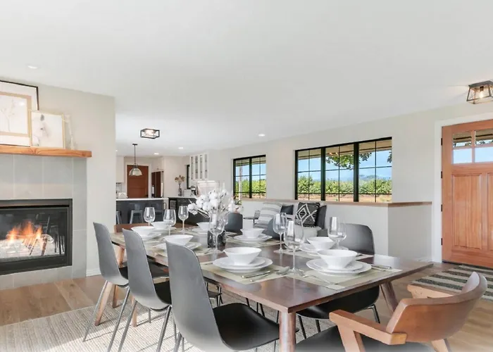 Jade'S View Estate