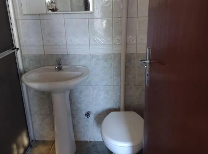 Scotti'S Suites