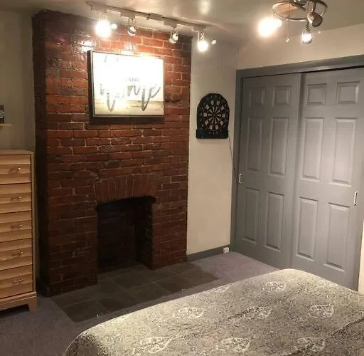 Cuddys Place