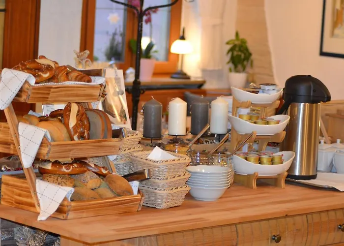 Gaestehaus Und Cafe Zur Silbernen Kanne