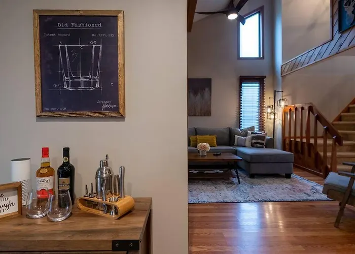 Charming Corner Newly Furnished Townhome