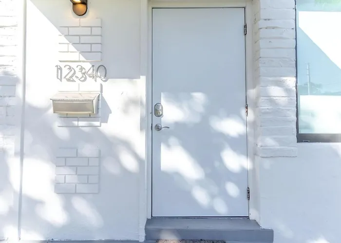 Renovated Apts With Kitchen, Fast Wifi, Smart Tv, Roku & Pool Onsite 4 Mi To Surfside Beach