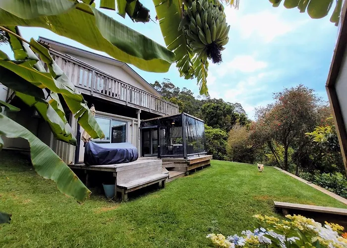 Garden Bliss & Bird Sanctuary In Paihia Estuary