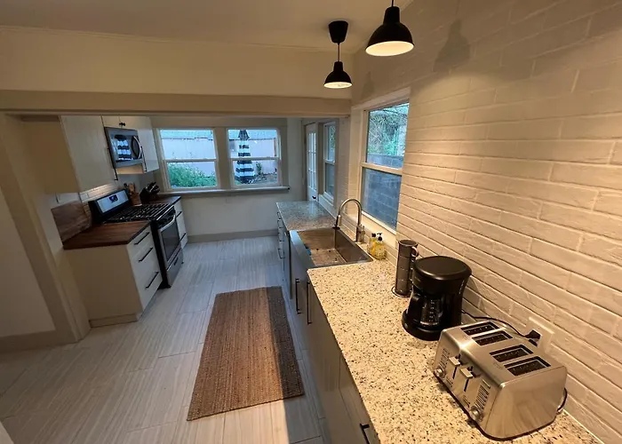 Downtown Williams, Walk Everywhere, Remodeled