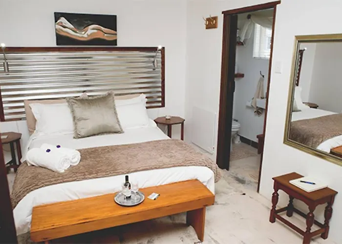 Mabet & Gabriella Guest Rooms