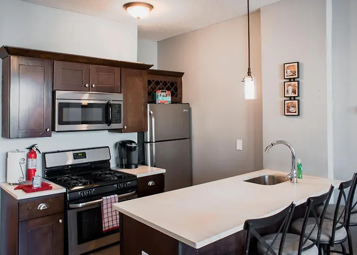 Lovely 2Br Apartment By Wooster Square- Great Neighborhood