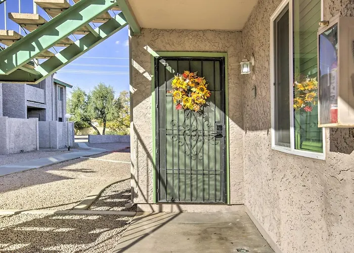 Pool + Hot Tub! Snowbird Escape In Phoenix Area