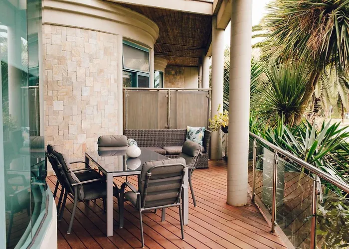 Exclusive Anglesea River Beach Apartment