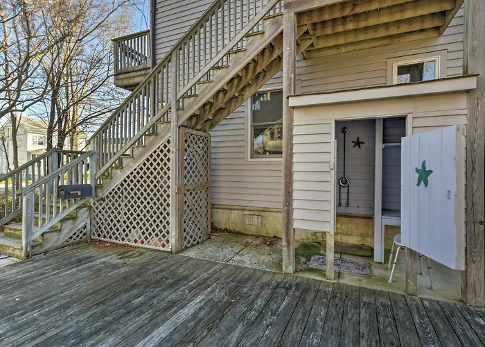 Serene West Cape May Getaway: Walk To Beach!