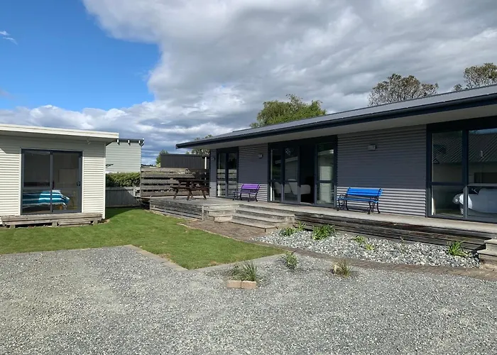 A Beauty On Bligh St Te Anau