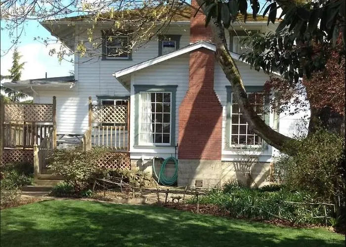 Monteith Hideaway In Downtown Monteith District