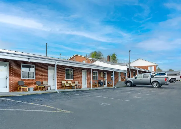Knob Hill Motor Lodge