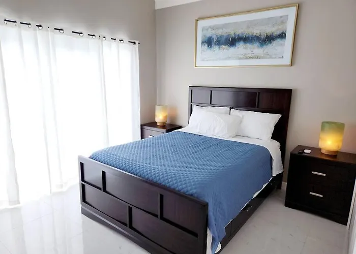 Modern Luxury 2-Bedroom 2.5-Bathroom Townhouse