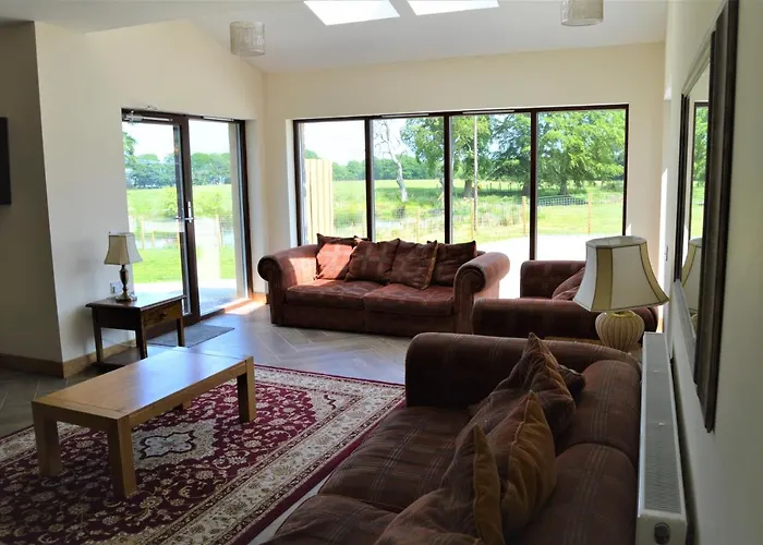 The Farmhouse At Williamscraig Holiday Cottages