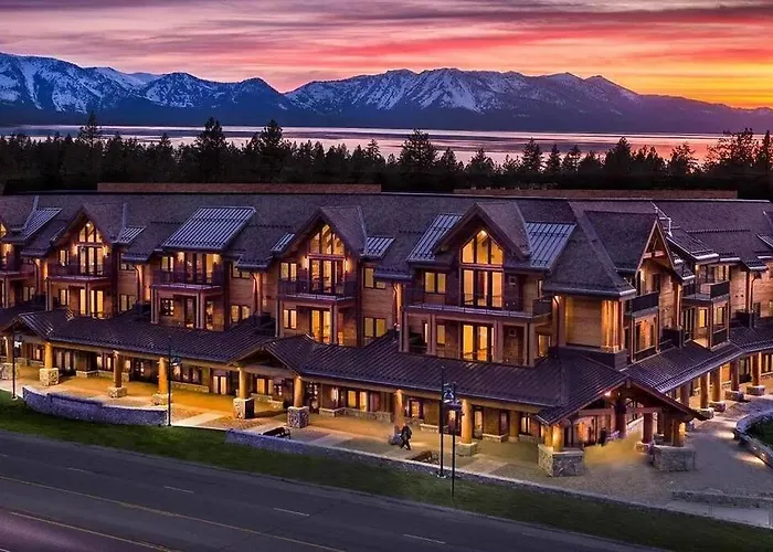 Ski In/Out - Zalanta - Great Location- 2 Hot Tubs - Heated Pool