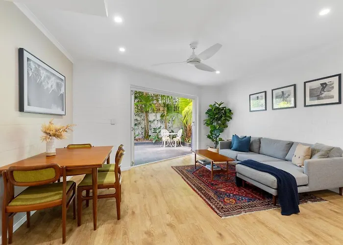 Little Cove Gem - Walking Distance To The Most Famous Noosa Beach!