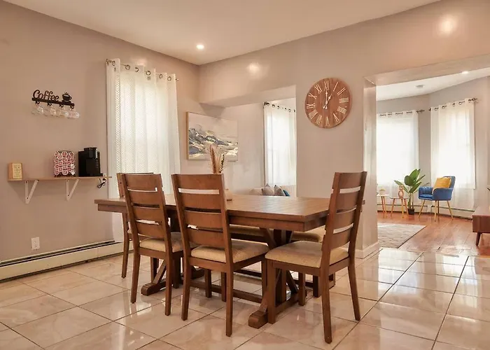 Cozy Apartment 1St 10Min Walk Downtown And City View