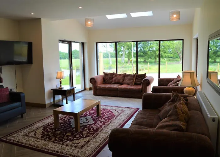 The Farmhouse At Williamscraig Holiday Cottages