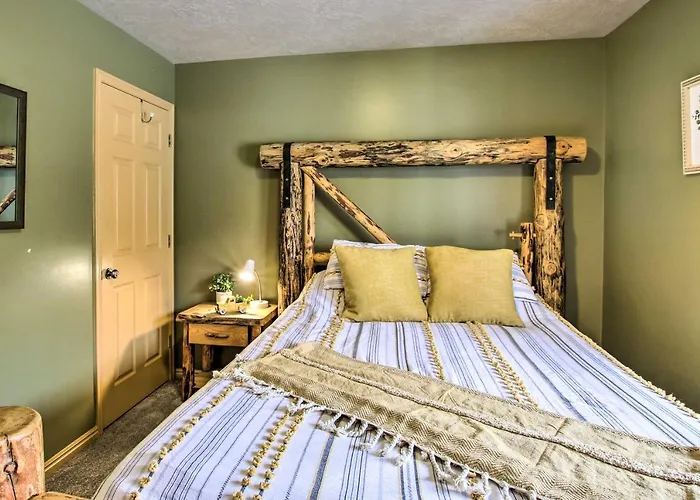 Cozy Eden Condo W/ Mtn Views In Wolf Creek Resort!