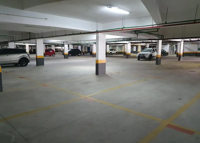 Jd. S. Lourenço - Riviera - Novo, 3 dorm, AC, 300m do mar, serviço de praia