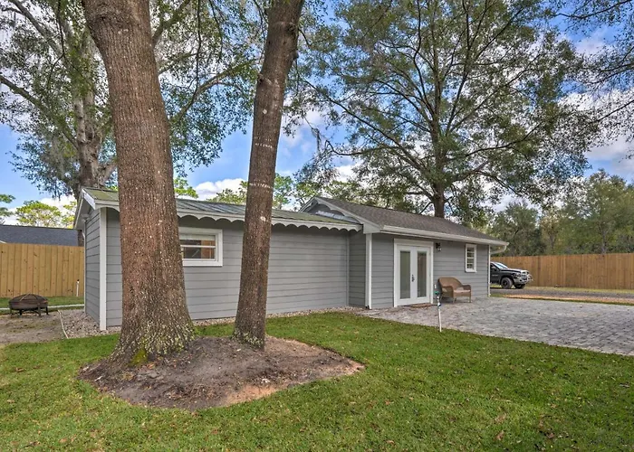 Apopka Getaway W/ Yard & Covered Patio