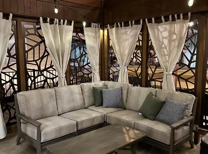 Maple Suite - Main Street Lodge In Berlin