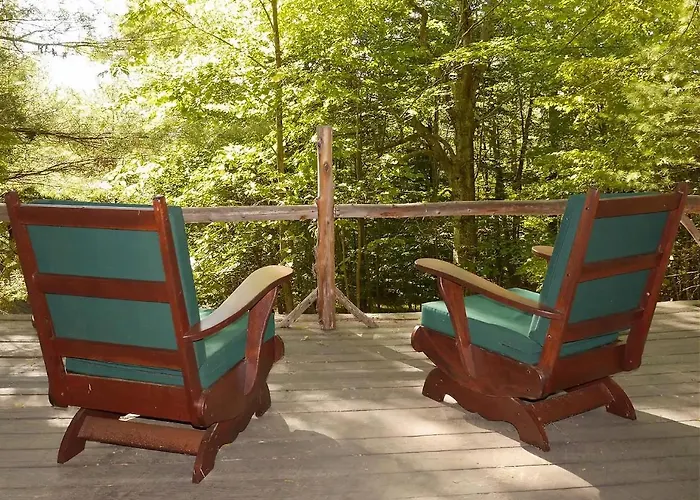 Adirondack Cottage Retreat