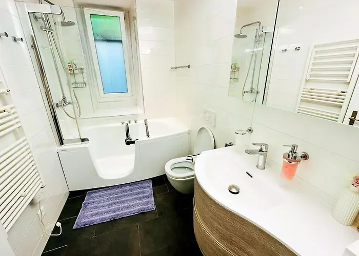 Montreux Lake Side Apartment!