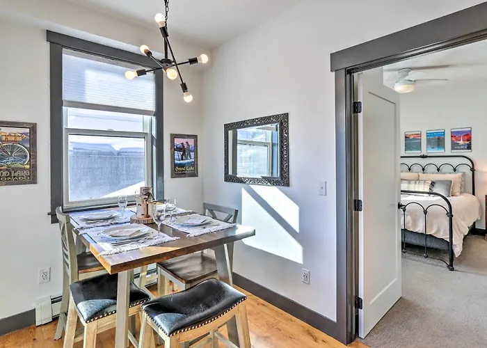 Modern Mountain Getaway, Walk To Grand Lake!