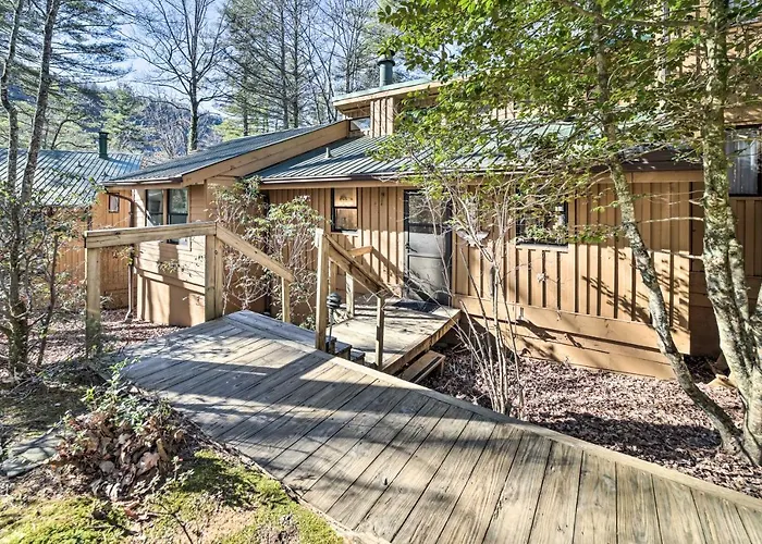 Sapphire Home W/ Grill & Pool Access