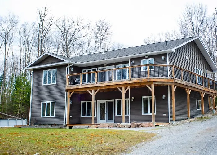 Mountain House In The Heart Of Haliburton, Mins To Lake