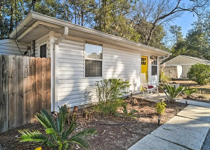 Fire Pit + Yard: Charming Port Royal Home!