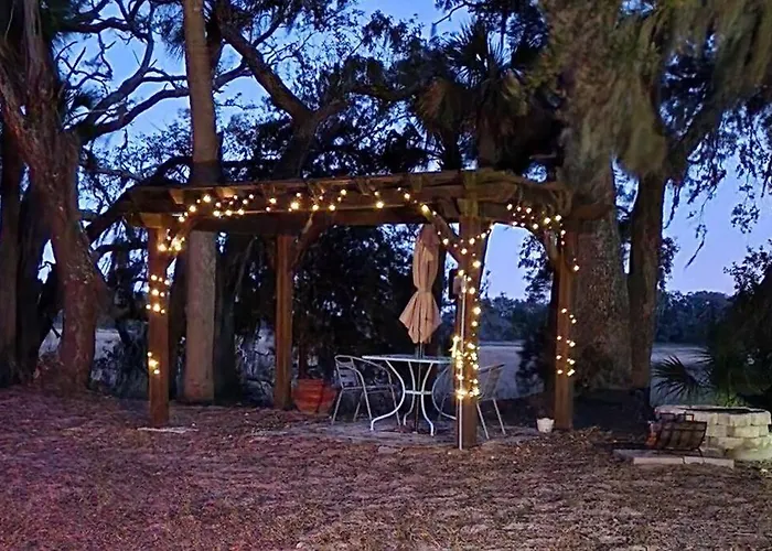 The Offbeat Oasis By The Marsh With Hunting Island Beach Pass
