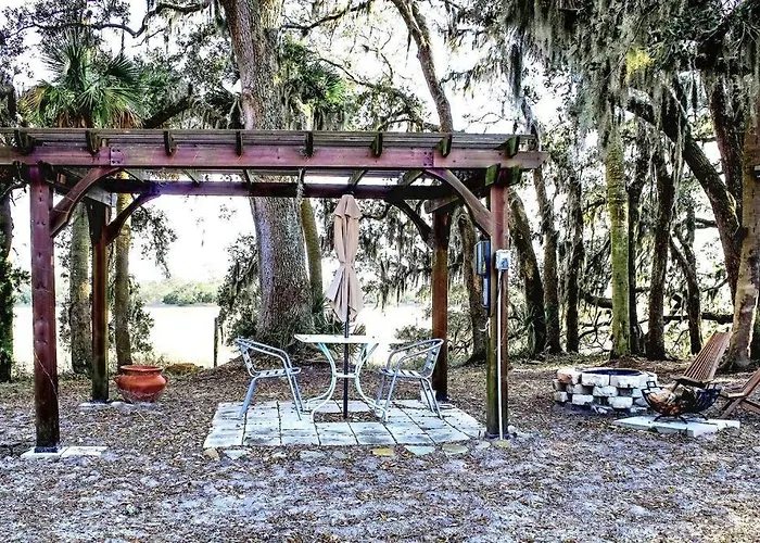 The Offbeat Oasis By The Marsh With Hunting Island Beach Pass