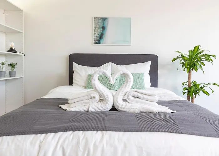 Charming Retreat Cozy Family Apartment-20B