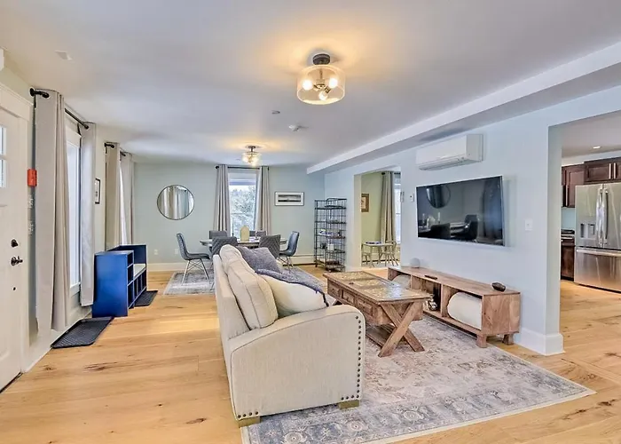 The Farmhouse - Suite #1