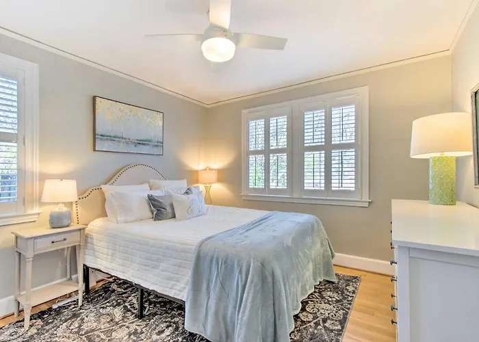 < 2 Mi To University! Convenient Columbia Home