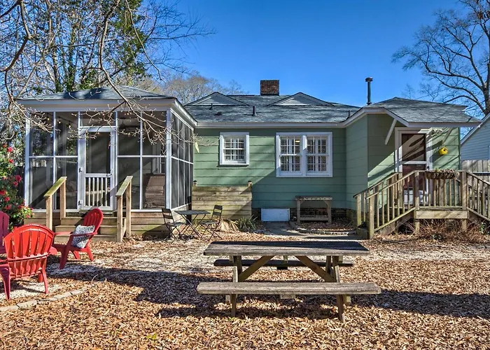 < 2 Mi To University! Convenient Columbia Home
