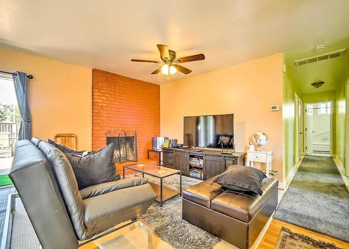 Pet-Friendly Santa Clara Home: 6 Mi To San Jose!