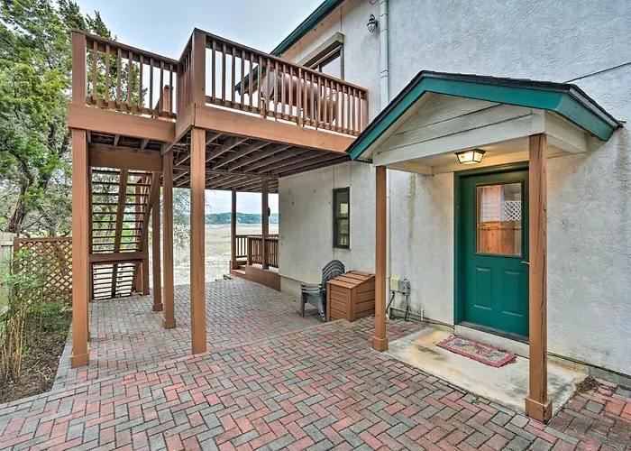 Lakehills Vacation Rental On Medina Lake